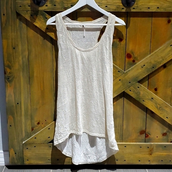 FREE PEOPLE CREAM OVERSIZED RACERBACK TANK  GOLD SHIMMER SIZE SMALL - Picture 1 of 7